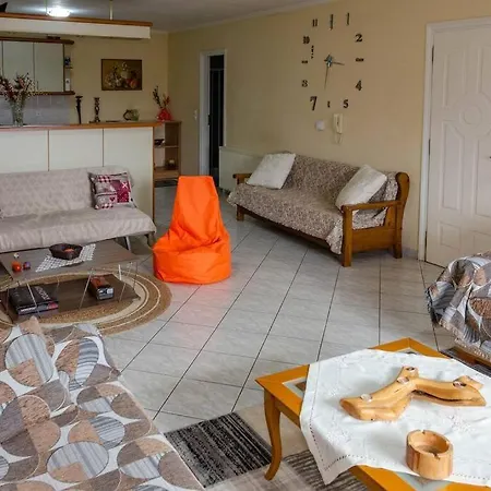 Dimitri's Mountain House Apartman