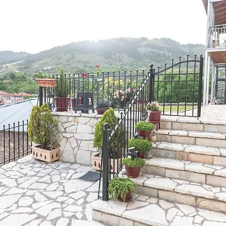 Dimitri's Mountain House Apartman